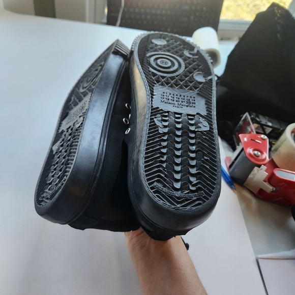 Maison Margiela Black Low-Top Sneakers size 43 BNWOB - Picture 14 of 16